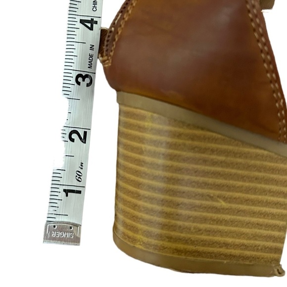 EUROSOFT Aleah Leather Strappy Gladiator Sandals - Picture 10 of 10